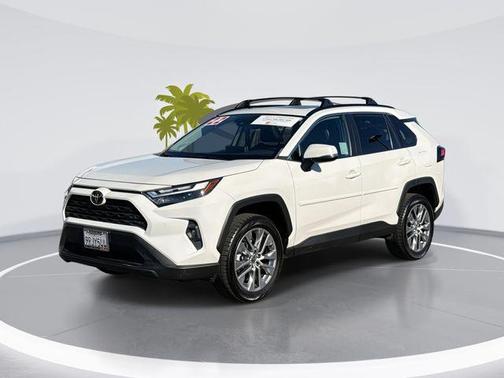 2022 Toyota RAV4 XLE Premium