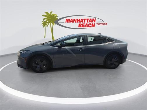 2023 Toyota Prius LE