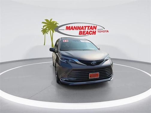 2023 Toyota Sienna Platinum 7 Passenger