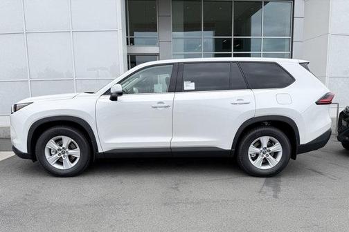 2025 Toyota Highlander LE