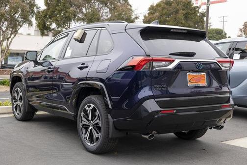 2025 Toyota RAV4 Hybrid SE