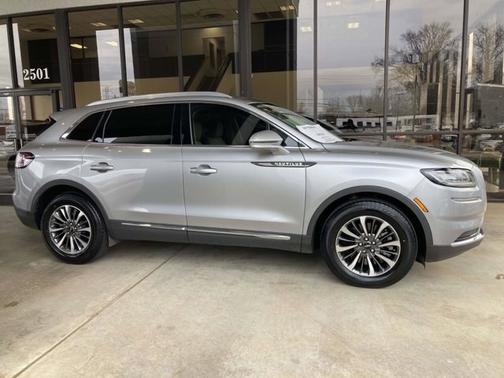 2021 Lincoln Nautilus STANDARD