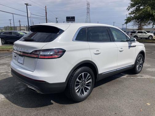 2022 Lincoln Nautilus STANDARD