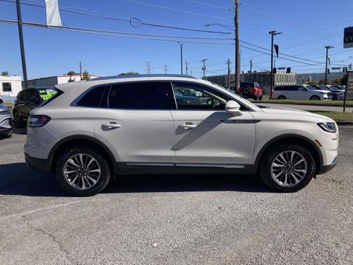 2021 Lincoln Nautilus STANDARD