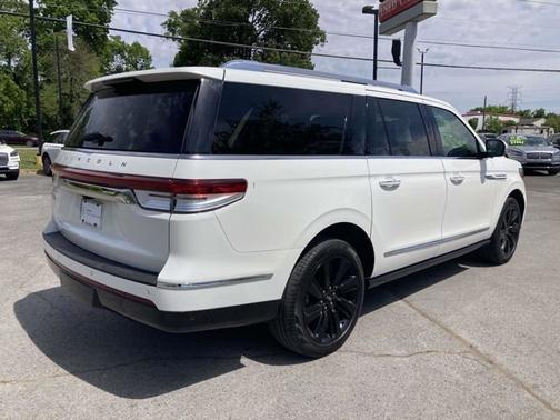 PRISTINE WHITE METALLIC 3C 2024 Lincoln Navigator L RESERVE