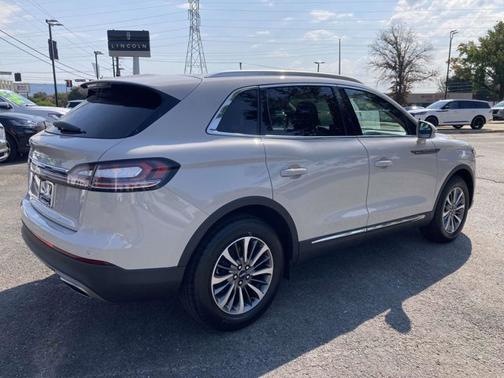 2022 Lincoln Nautilus STANDARD