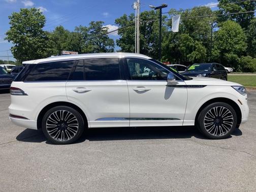 2022 Lincoln Aviator BLACK LABEL