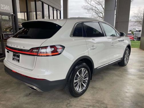 2023 Lincoln Nautilus STANDARD