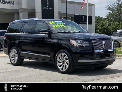 2024 Lincoln Navigator PREMIERE