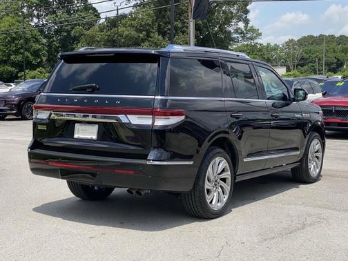 2024 Lincoln Navigator PREMIERE