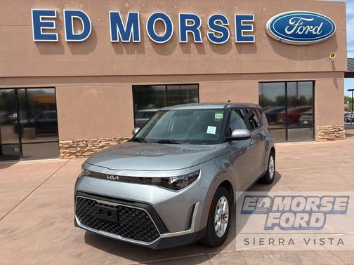 Gray 2025 Kia Soul LX