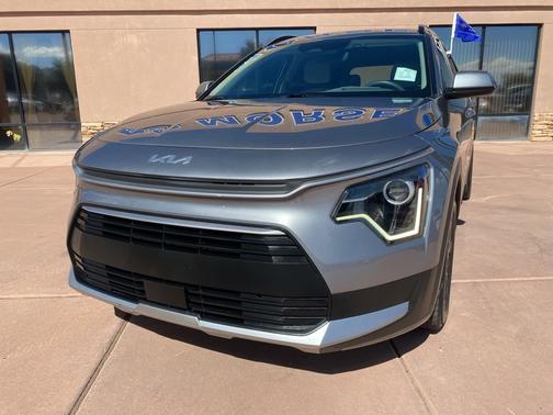 2023 Kia Niro EX