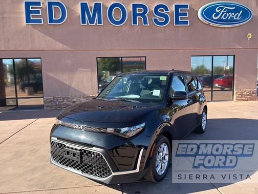 Fusion Black 2025 Kia Soul LX
