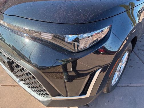 Fusion Black 2025 Kia Soul LX