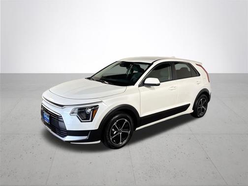 2023 Kia Niro LX
