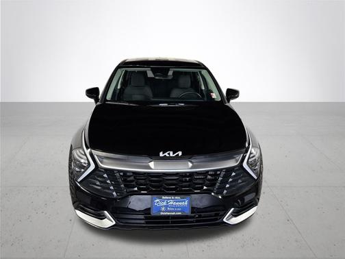 Black 2025 Kia Sportage Hybrid LX