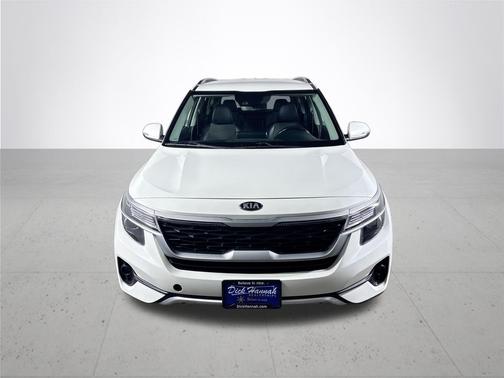 Snow White Pearl 2021 Kia Seltos S