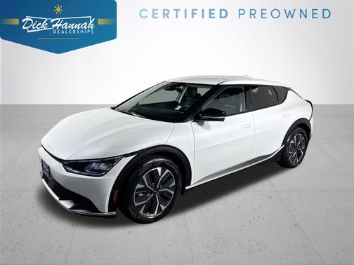 Snow White Pearl 2024 Kia EV6 Light