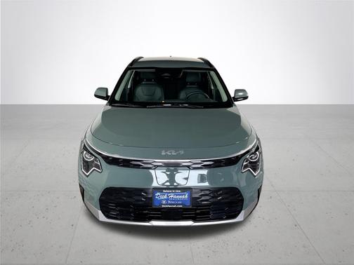 Green 2023 Kia Niro EV Wind