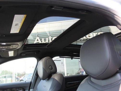 Photo 3 of 29 of 2018 Cadillac CT6 3.6L Luxury
