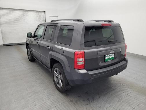 Granite Crystal Metallic Clearcoat 2015 Jeep Patriot High Altitude Edition
