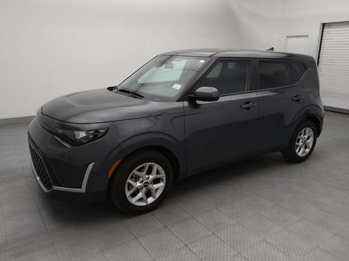 Gray 2025 Kia Soul LX