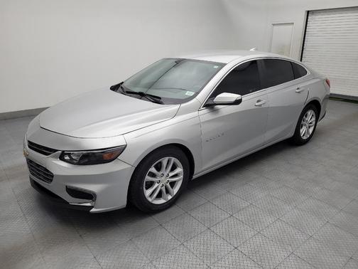 Silver Ice Metallic 2018 Chevrolet Malibu LT