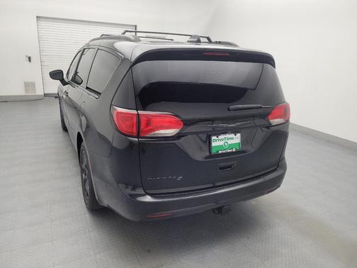 2019 Chrysler Pacifica Touring-L Plus