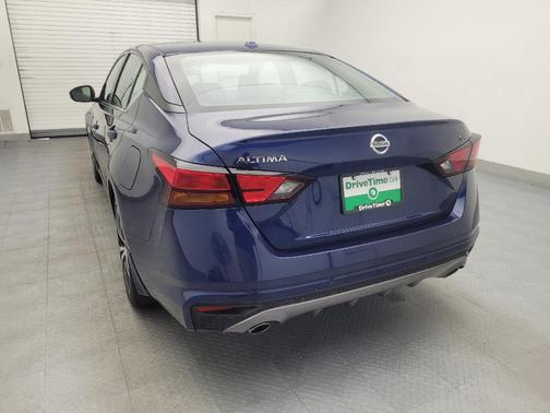 2020 Nissan Altima SR FWD