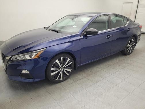 2020 Nissan Altima SR FWD