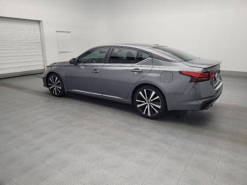 2020 Nissan Altima SR FWD