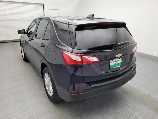 Midnight Blue Metallic 2021 Chevrolet Equinox LS