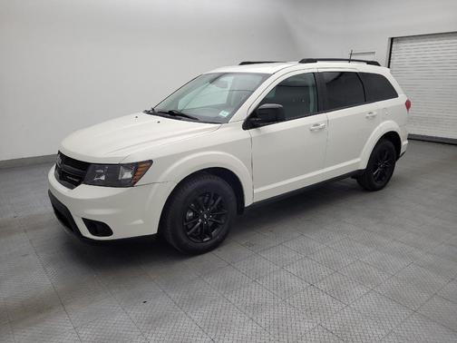 Vice White 2019 Dodge Journey SE