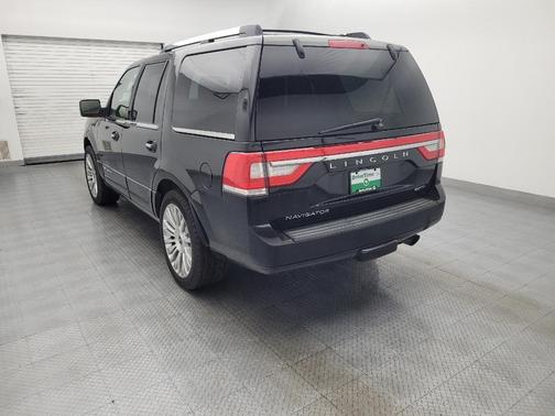 2015 Lincoln Navigator Base