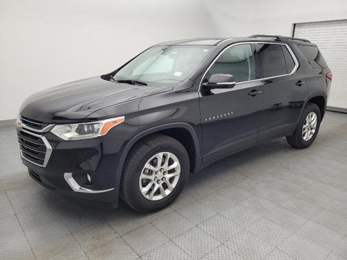 Mosaic Black Metallic 2019 Chevrolet Traverse LT Cloth