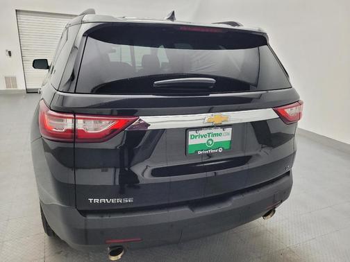 Mosaic Black Metallic 2019 Chevrolet Traverse LT Cloth
