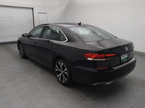 Deep Black Pearl 2022 Volkswagen Passat 2.0T SE