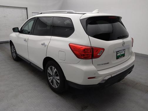 2019 Nissan Pathfinder S