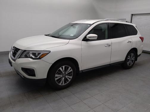 2019 Nissan Pathfinder S