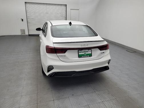 Snow White Pearl 2022 Kia Forte GT-Line