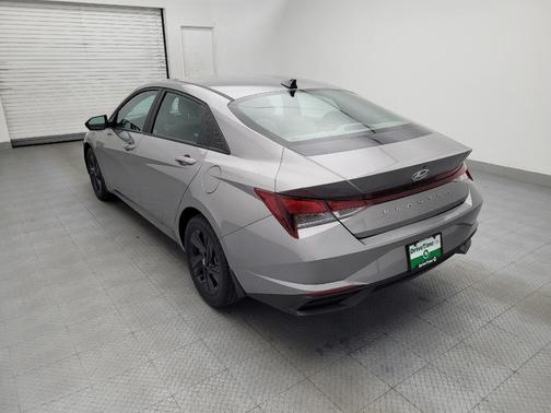 Fluid Metal 2023 Hyundai ELANTRA SEL