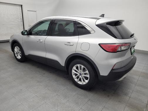 Ingot Silver Metallic 2020 Ford Escape SE