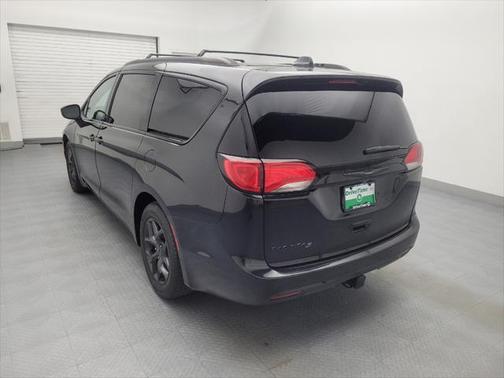 2019 Chrysler Pacifica Touring-L Plus