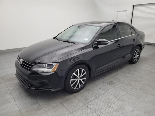 Platinum Gray Metallic 2017 Volkswagen Jetta 1.4T SE