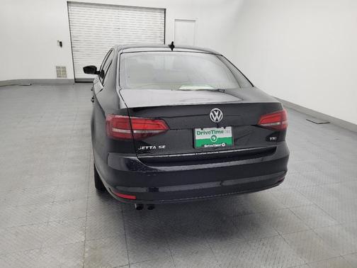 Platinum Gray Metallic 2017 Volkswagen Jetta 1.4T SE
