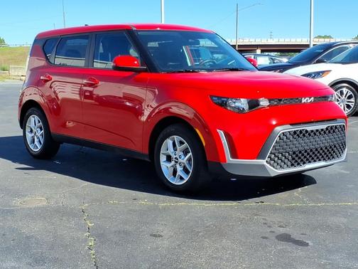 Inferno Red 2025 Kia Soul LX