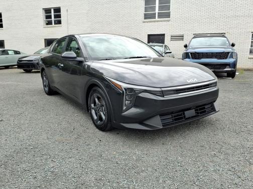 Gray 2025 Kia K4 LXS