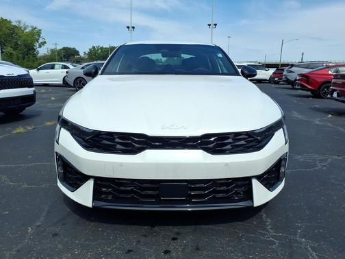 Snow White Pearl 2026 Kia K5 GT-Line