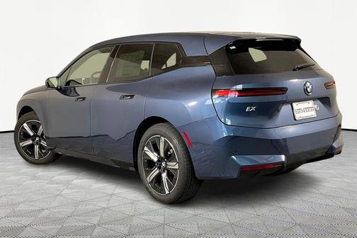 2026 BMW iX xDrive45