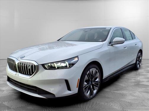 2025 BMW i5 xDrive40